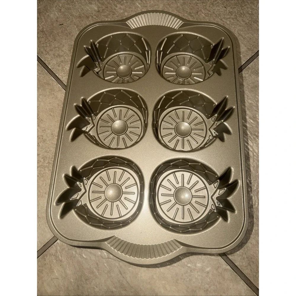 Nordic Ware Pineapple Upside Down 6 Mini Cakes Pan‎ 5 Cup Capacity Cast Aluminum